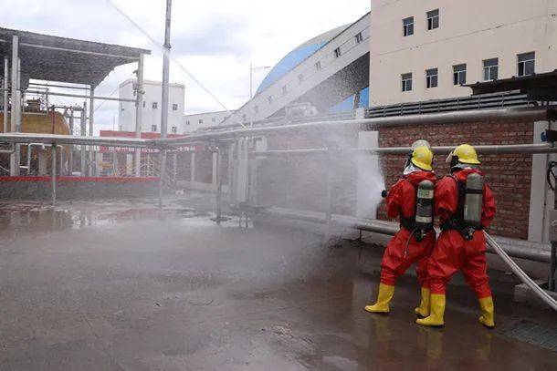 液氨泄漏怎么辦?且看鄂溫克電廠聯合應急演練_人員