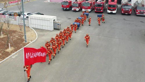 龍港區(qū)消防救援大隊(duì)開展地震救援實(shí)戰(zhàn)演練——專業(yè)破拆工具保障救援效率